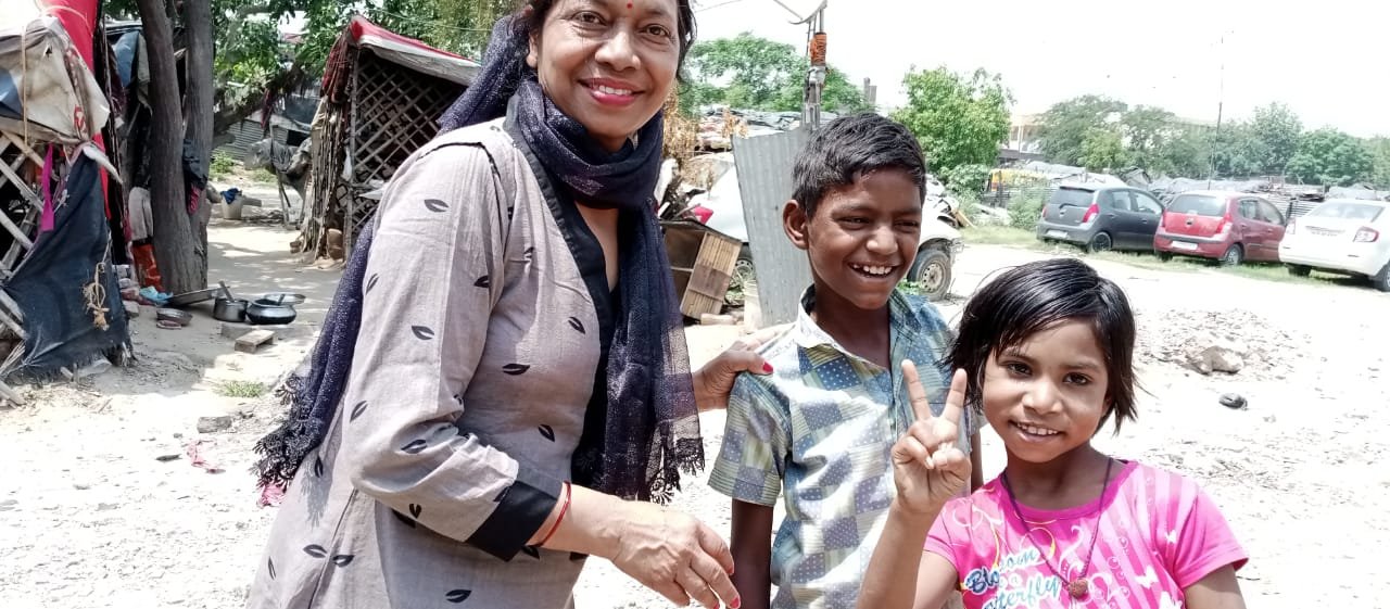 बच्चो, स्कूल जाने का मौका तो ढूंढो - अंजु पाण्डेय