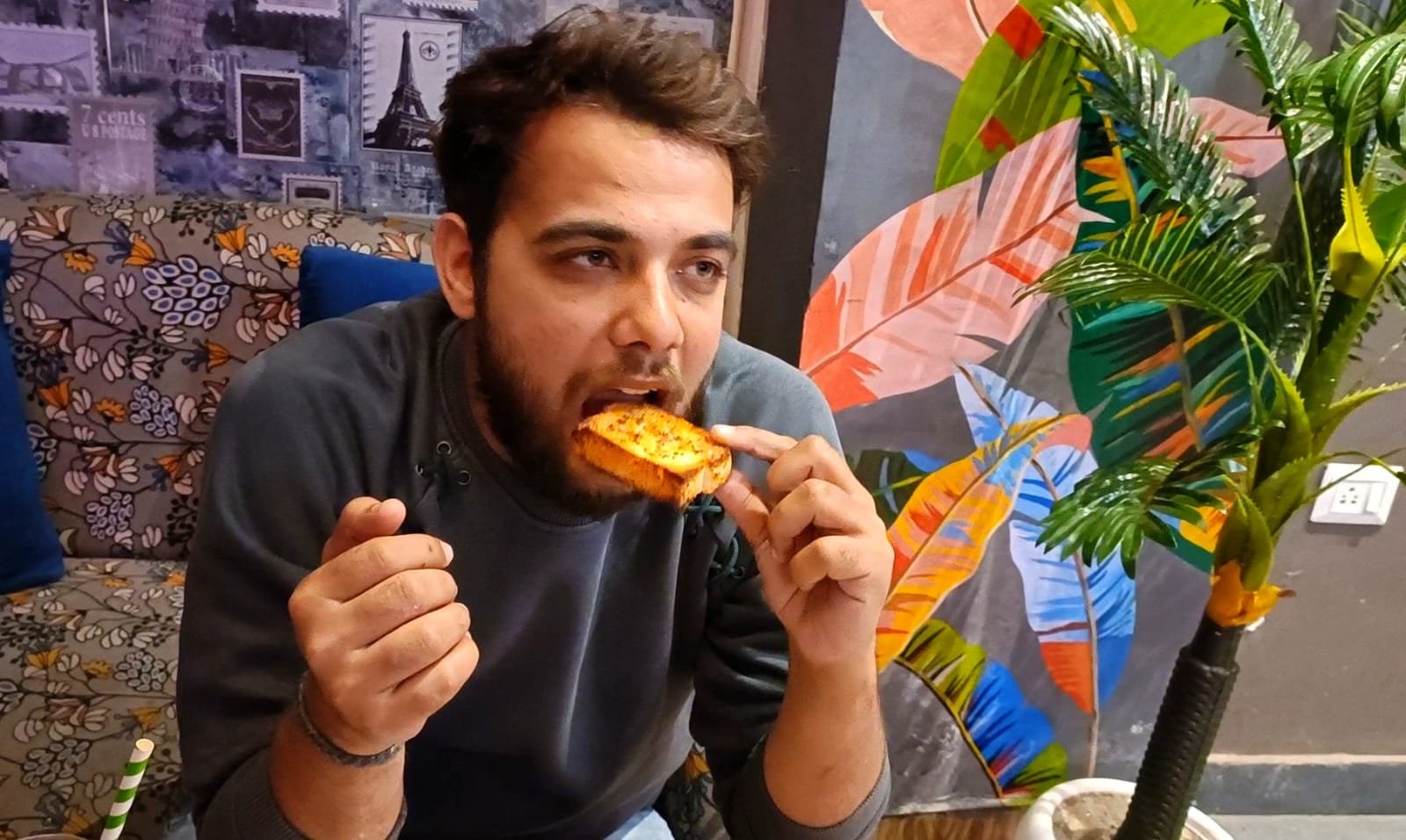 डॉ अंकित चौधरी