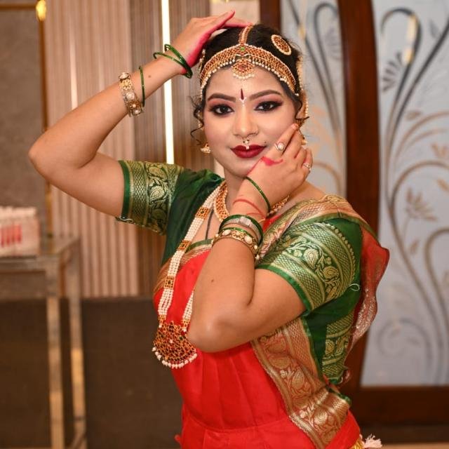 Saloni gupta Kathak Dancer Varanasi