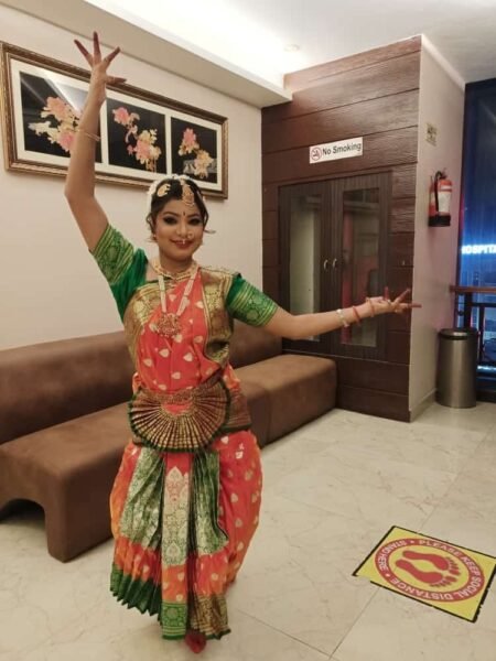 SALONI GUPTA KATHAK DANCER VARANASI